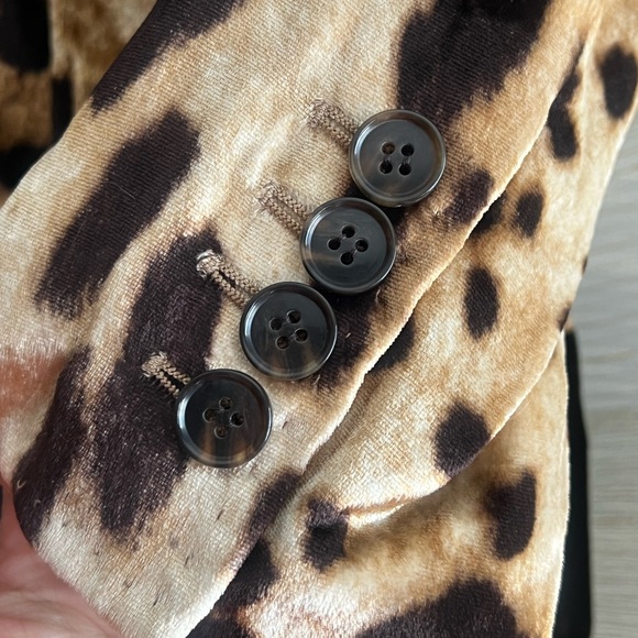 Dolce & Gabbana Leopard Velvet Blazer & Silk-Lined Skirt with Velvet Panel—2000s - Picture 6 of 16